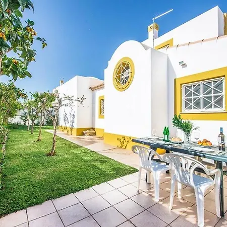 Villa Gale Sleeps 6 Pool Air Con Wifi