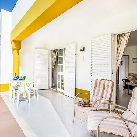 فيلة Gale Sleeps 6 Pool Air Con Wifi Patroves